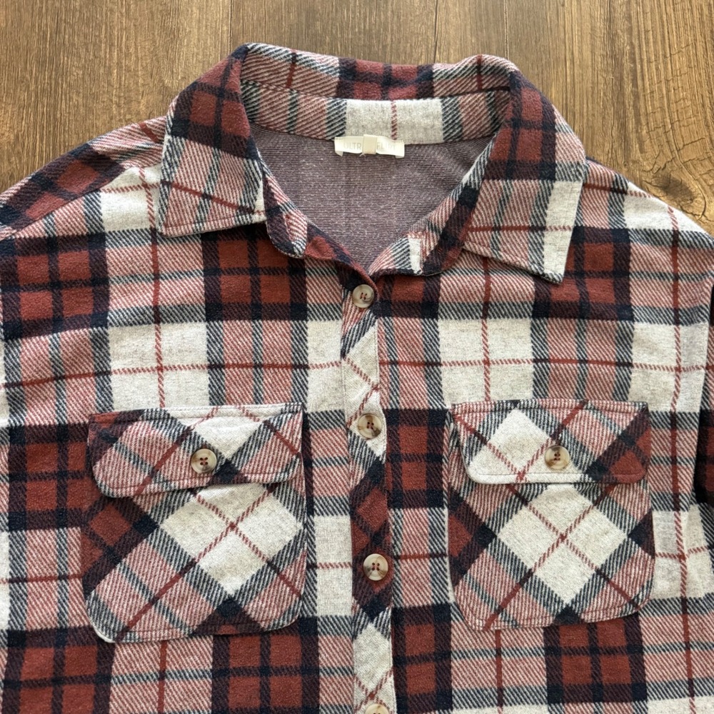 Ultra Flirt Plaid Button Down Shirt Womens 1X Burgundy‎ Cream Long Sleeve Cabin - Picture 2 of 9